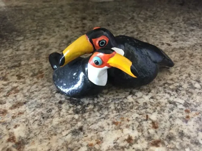 Casal de Tucanos de Pedra