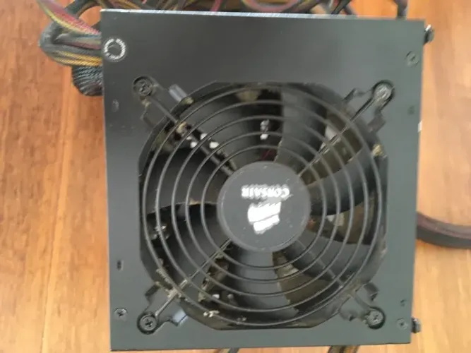 Fonte Corsair CX500W - 80 plus - bronze