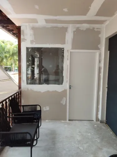 Gesso acartonado . Drywall