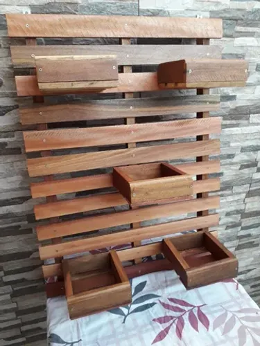 porta plantas de madeira decorado