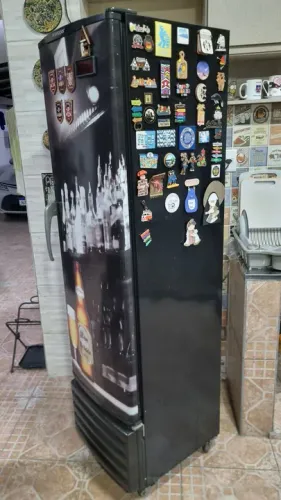 Geleira/Cervejeira marca Gelopar 230 litros mod. GRBA