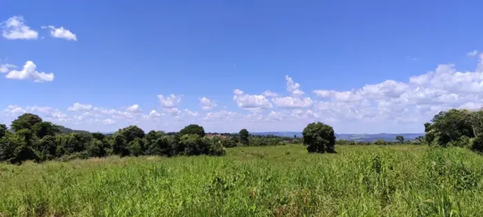 Chácara em Cezarina 