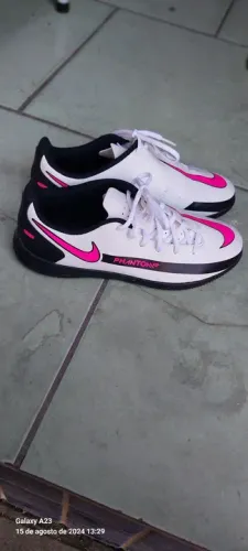 Chuteira NIKE PHANTOM