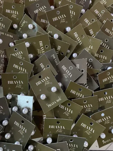 Brinco Pérola - Em Alta