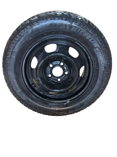 Step dusetr oroch Roda com Pneu Michelin 215/65R16
