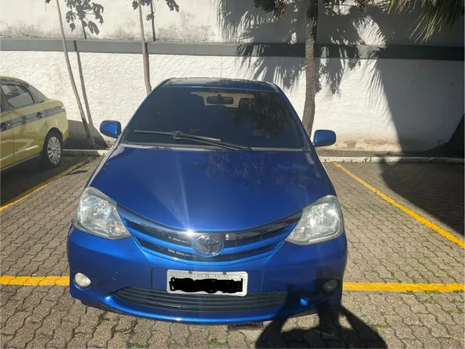 Toyota Etios XLS 1.5 Flex 16V 5P Mec. 2013