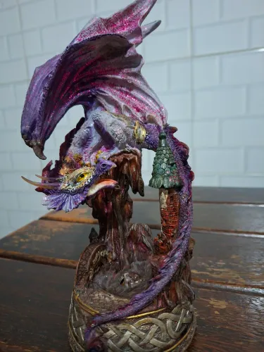 Estátua dragão em resina
