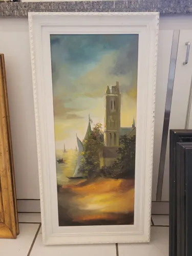 Quadro de paisagem com moldura branca