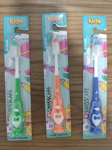 Escova de Dente Infantil Swisscare Kids Embalagem 12 unidades