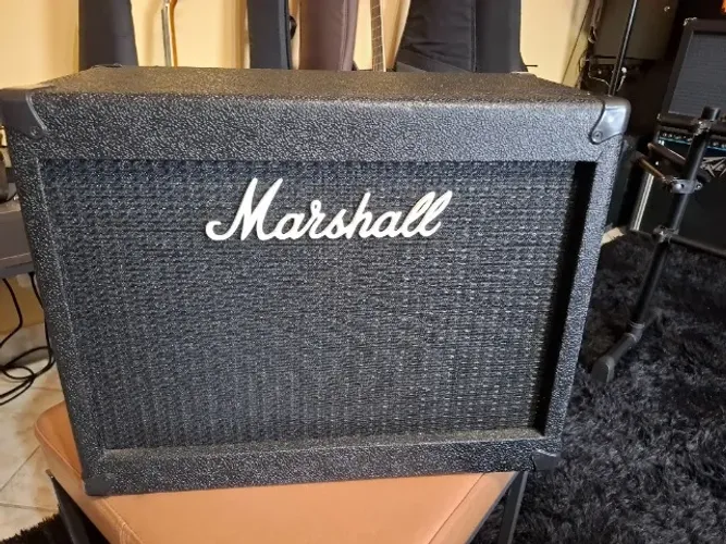Gabinete Guitarra Borne MOB112 com falante Fender Antigo e logo Marshall!