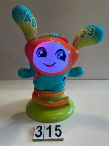 FISHER PRICE BOUNCIN BEATS MUDA AS CORES , FALA ALFABETO, NUMEROS, CORES, TEM TRES ESTAGIO