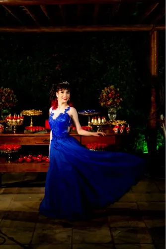 Vestido debutante azul de festa 2 em 1