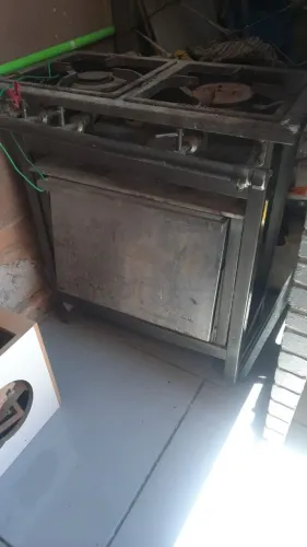 Fogão industrial 2 bocas com forno