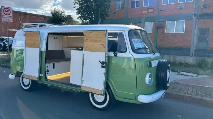 Volkswagen Kombi Furgão 1995