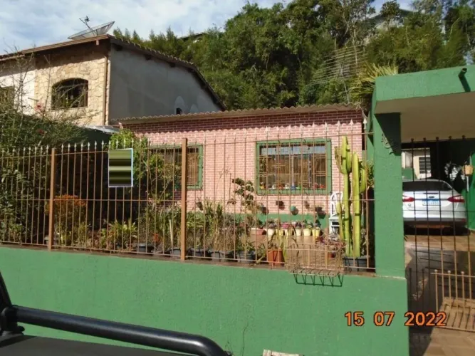 Casa à venda em Ribeirão Pires, Santa Luzia, com 2 quartos, com 163 m²
