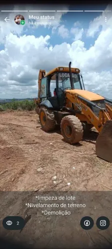 Terraplanagem. Limpeza de lote, aterro desaterro, demolição, nivelamento de terreno