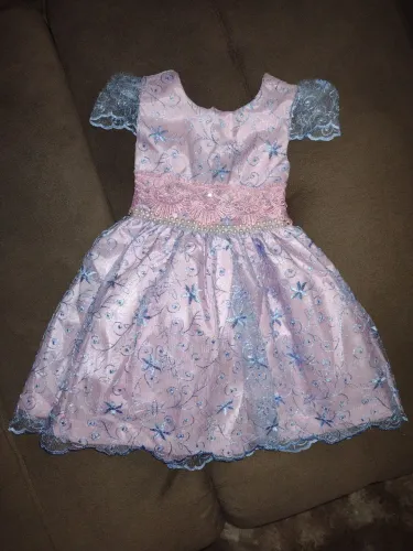 VESTIDO PRINCESA NOVO - R$99(até 3 anos)