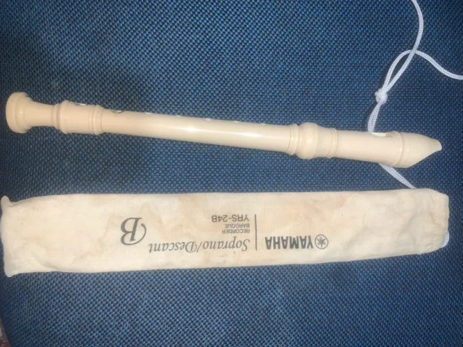 Flauta indiana Yamaha yrs-24b