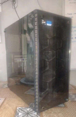 Gabinete Ryzen7 Gigabyte