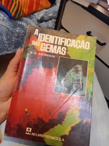 Livro A Identificação das Gemas por B. W. Anderson