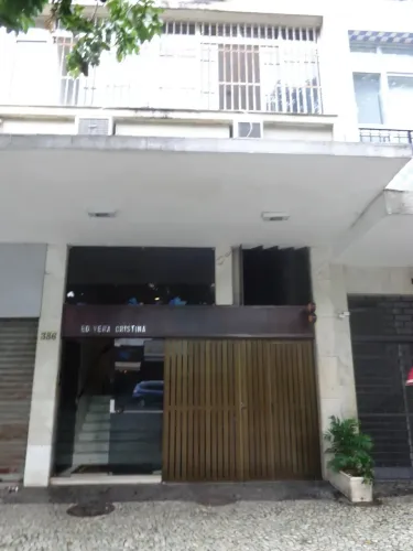 Imóvel para aluguel possui 37 metros quadrados com 1 quarto em Leblon - Rio de Janeiro - R