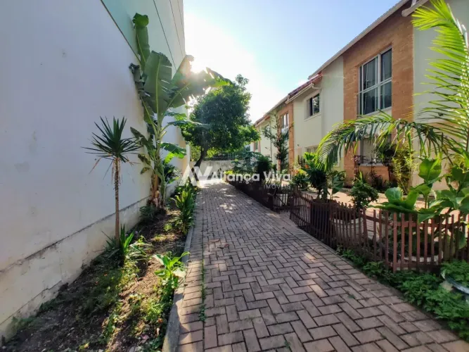Catete | Casa 2 quartos, sendo 2 suites
