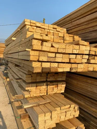 Vigas de Pinus 2x4 até 6 metros de comprimento 