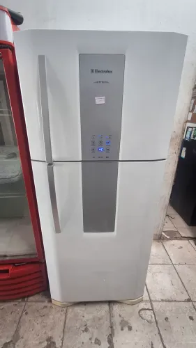 GELADEIRA ELECTROLUX DUPLEX FROST FREE SEMI-NOVA