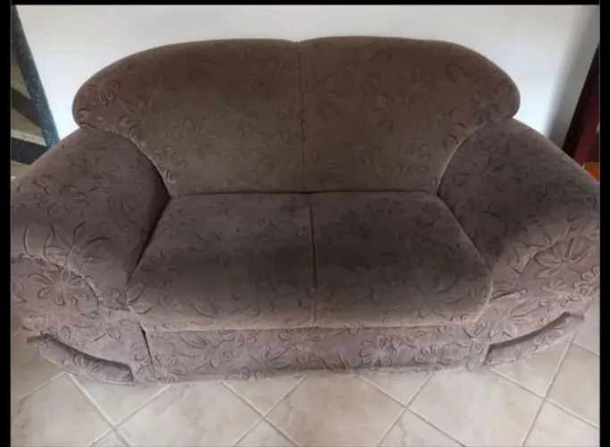 Vendo sofá 2 lugares