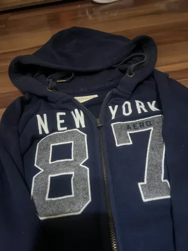 Blusa Aeropostale P (modelo masculino)