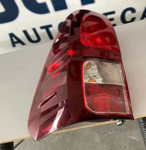 Lanterna Traseira Toyota Hilux Esquerda 2016 A 2021 Original