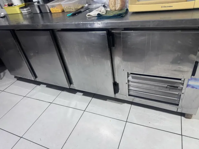 Vendo maquinário de pizzaria e xis