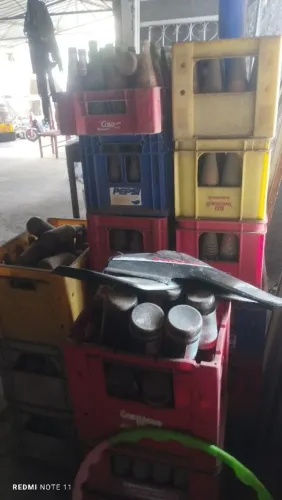 Caixas de cerveja e refrigerante