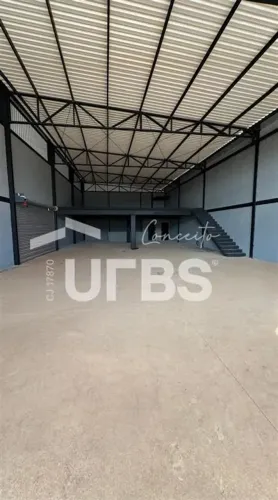 Galpão com 440m² à venda no bairro Novo Mundo