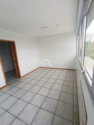 Sala comercial com sala de espera e vaga de garagem coberta no Higienópolis próximo a Carl