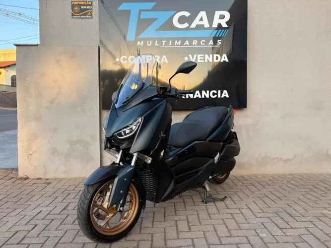 YAMAHA XMAX 2024