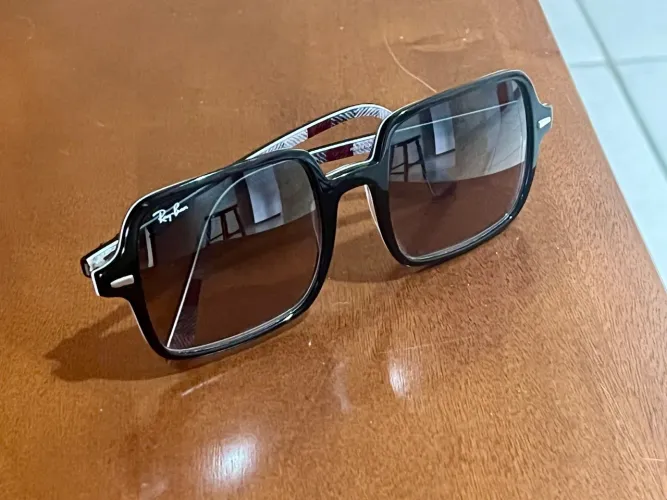 Óculos de Sol RayBan Original impecável ( leia o anúncio )