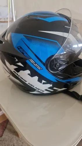 Capacete