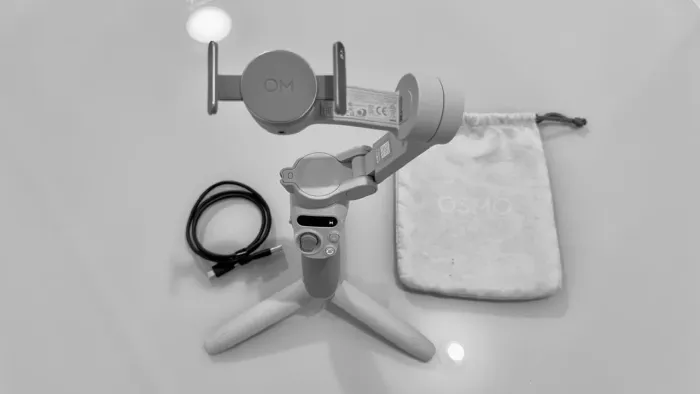 DJI Osmo Mobile SE - Gimbal Estabilizador para Smartphone