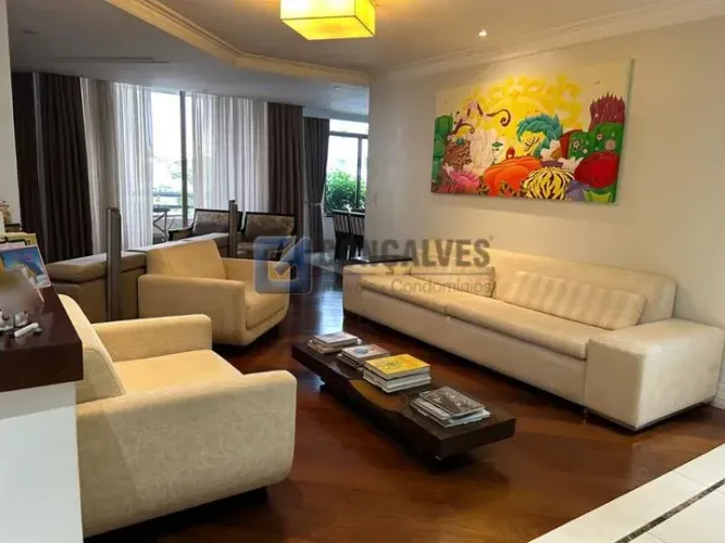 Apartamento Residencial 3 Dormitórios (1 suíte) com 3 Vagas em Vila Gilda, Santo André