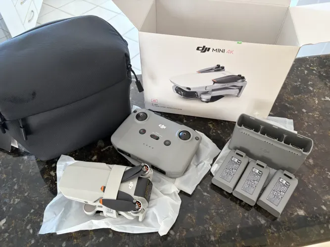 DRONE DJI MINI 4K - FLY MORE COMBO