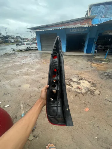 LANTERNA TRASEIRA