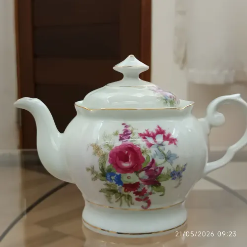 Bule de porcelana Real, pintura de flores 1950