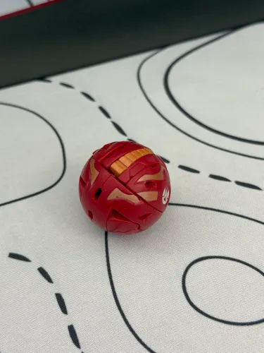 Brinquedo bakugan dragonoid