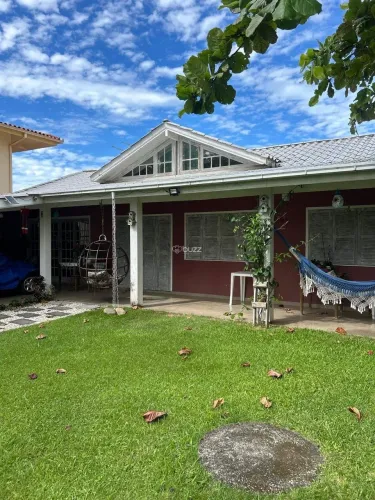 Casa 3 dorms Ferraz Garopaba perto da praia | Buzz Imobiliária