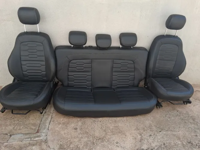 Bancos completo seme novo 