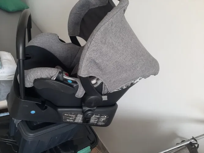 Cadeirinha de automóveis