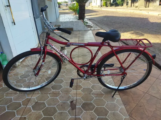 Bicicleta aro 26 vermelha