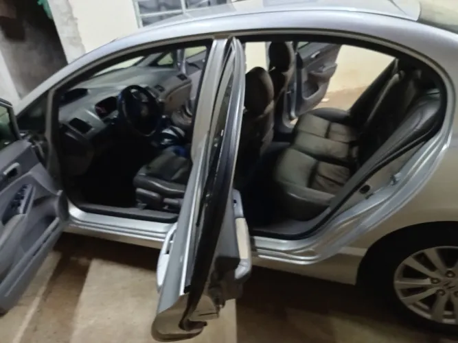Honda Civic Sedan LXS 1.8/1.8 Flex 16V Aut. 4P 2009