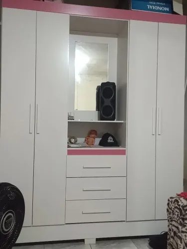 Vendo guarda roupa grande 